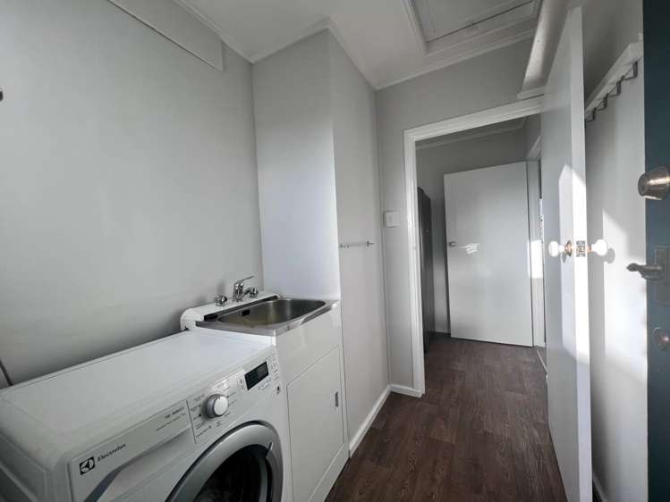 3 Benghazi Road Panmure_16