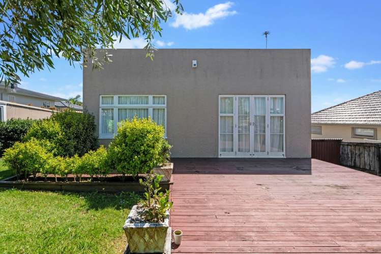 18 Waitemata Road Hauraki_15