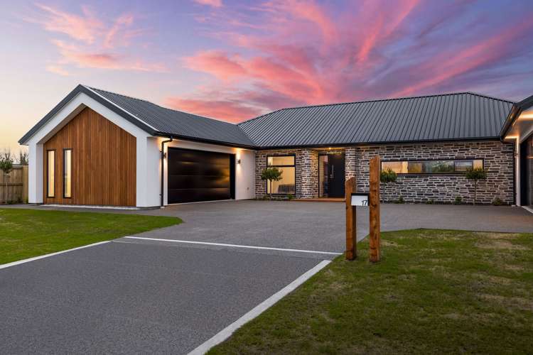 17 Knighton Drive West Melton_35