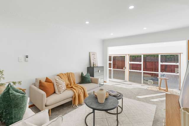 56 Woodbury Street Russley_2