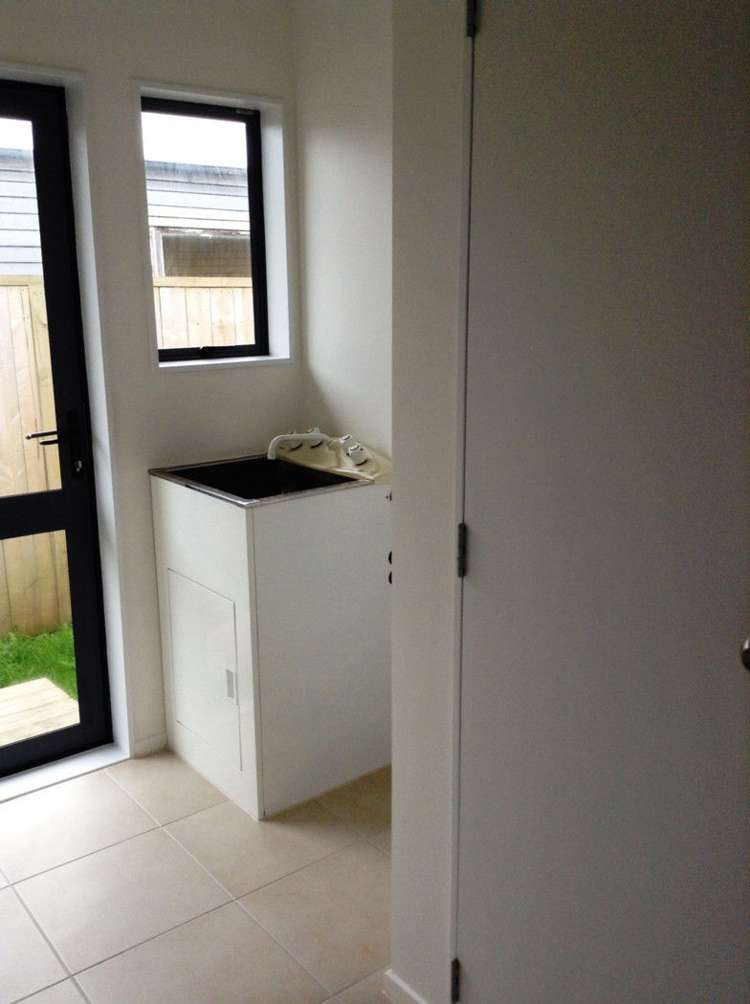 401a West Coast Road Glen Eden_13