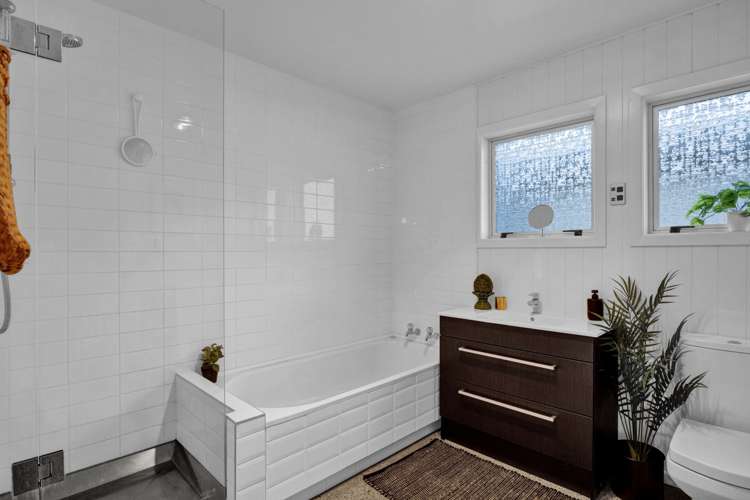 1/246 Courtenay Street Strandon_9