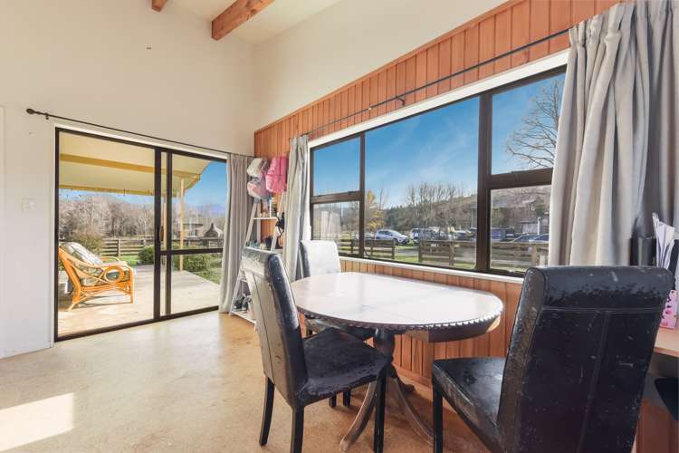 11 Thorn Road Dovedale_9