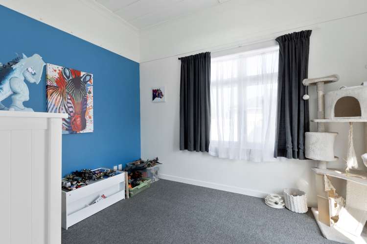 391 Dey Street Hamilton East_9