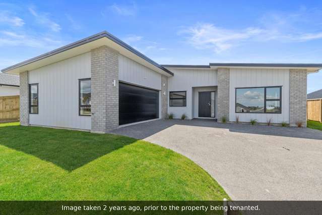 Two Living Areas, a Country Outlook