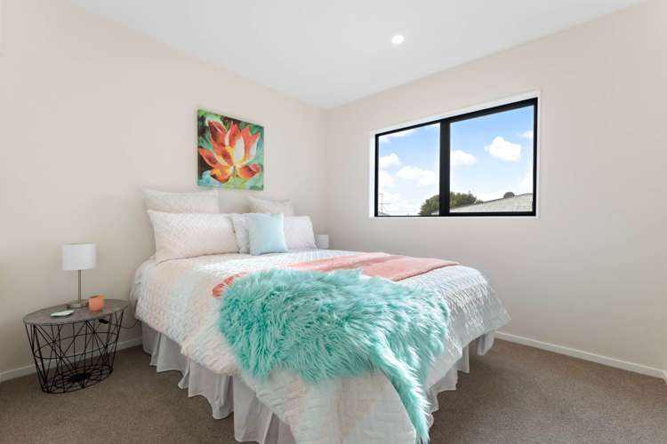 Lot 3-7/10 Orchid Place Te Atatu South_12