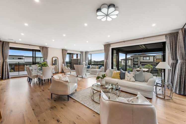 45 Armstrong Farm Drive East Tamaki Heights_18