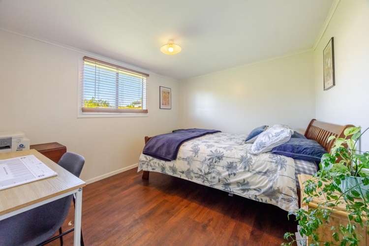 8 Russell Street Otane_14