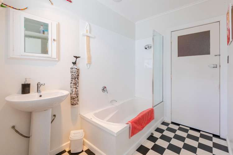 711 Blackhead Road Porangahau_13