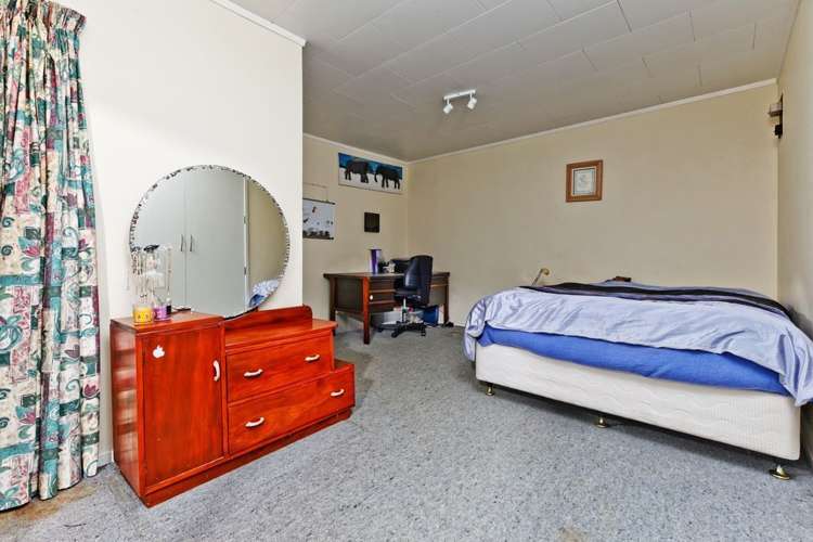 669 East Coast Road Browns Bay_21