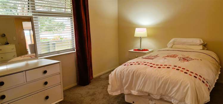 19 Hibiscus Avenue Cable Bay_9