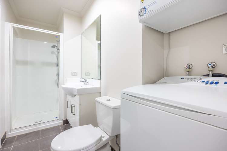 A405/176 Broadway Newmarket_12