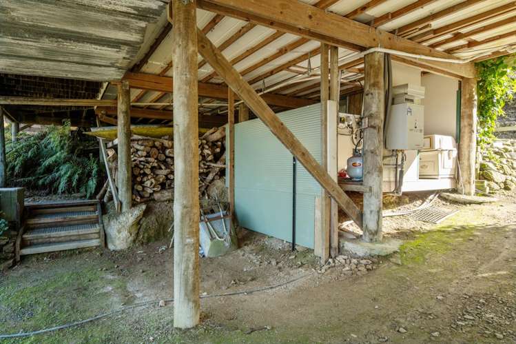 Lot 2/- Double Bay, Raetihi Kenepuru Sound_18