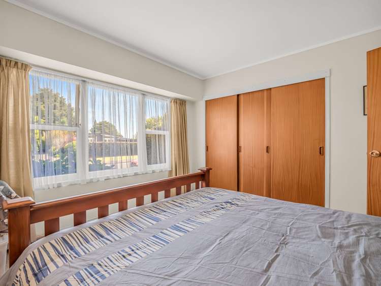 22 Magnolia Avenue Opaheke_11