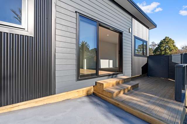 Units 1 and 2/10A Awanui Street Merrilands_2