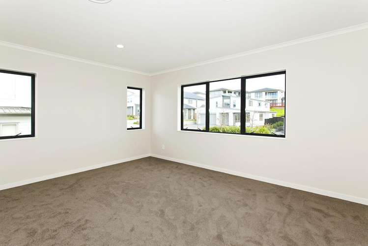 6 Greenlink Rise Long Bay_2