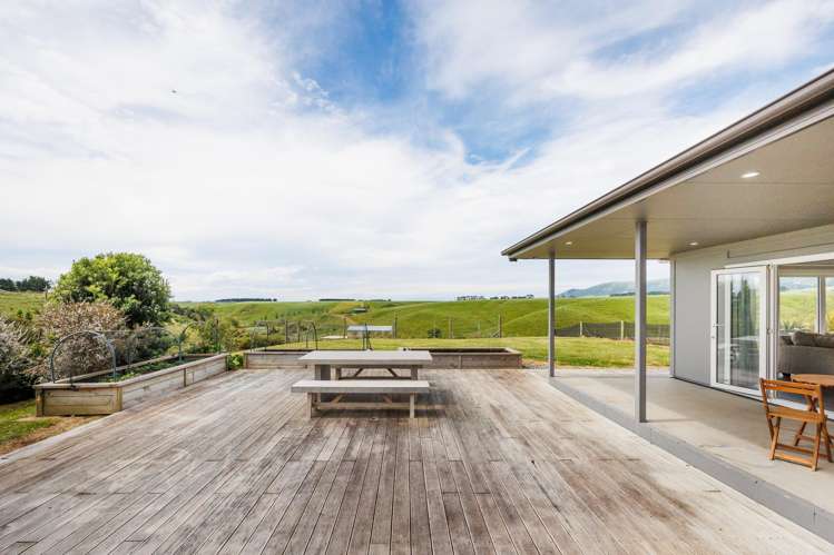 52 Highland View Drive Tokomaru_10