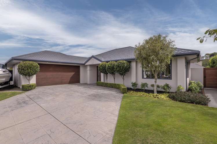 9 Napoleon Close Harewood_23