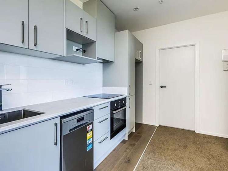 710/770A Great South Road Wiri_2