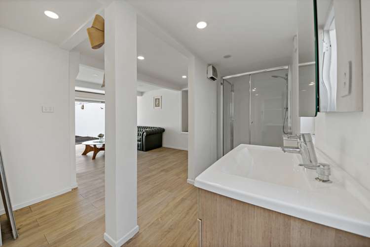 2/38 Woodford Road Mount Eden_14