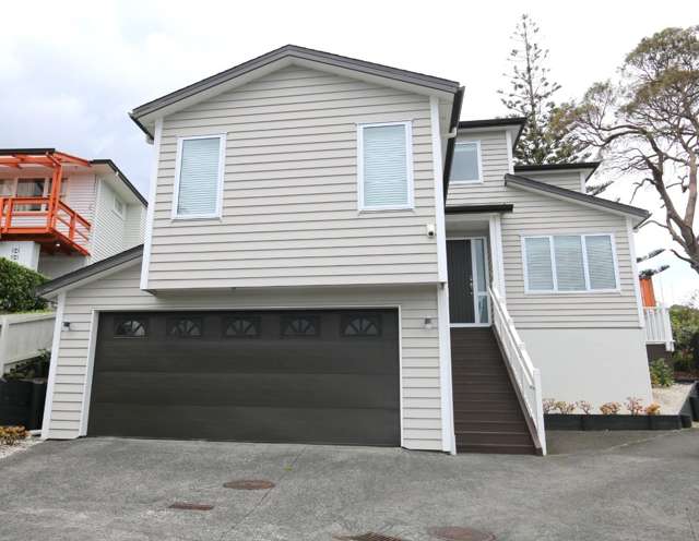 Huge 4 bedroom, 3 bathroom home
