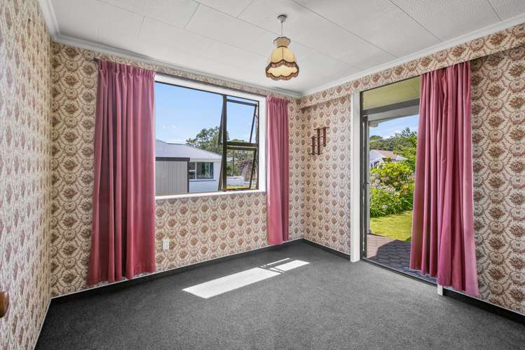 2336 South Road Okato_9