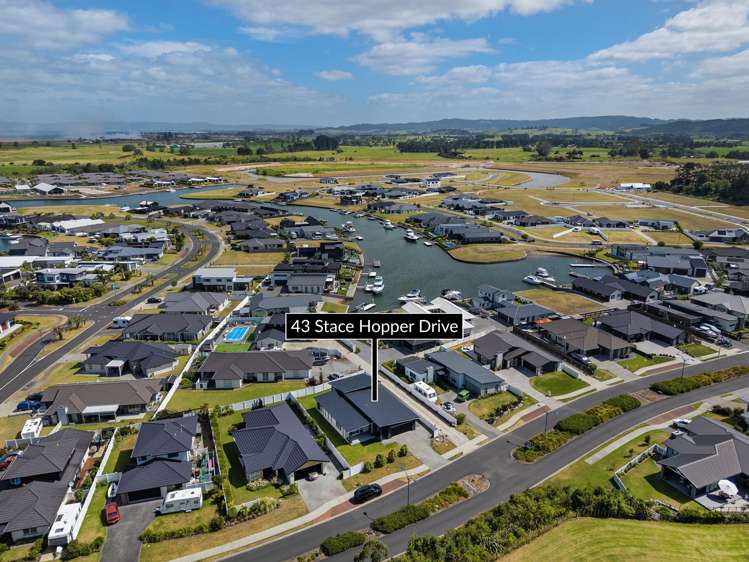 43 Stace Hopper Drive One Tree Point_18