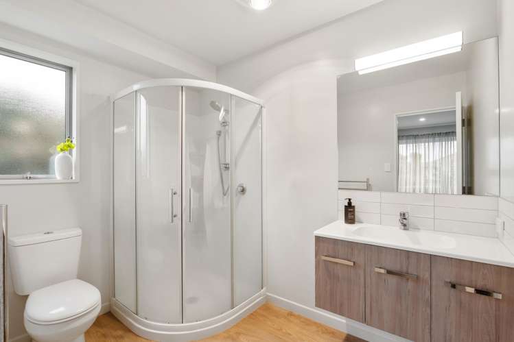 32 Flaxon Place Burwood_10