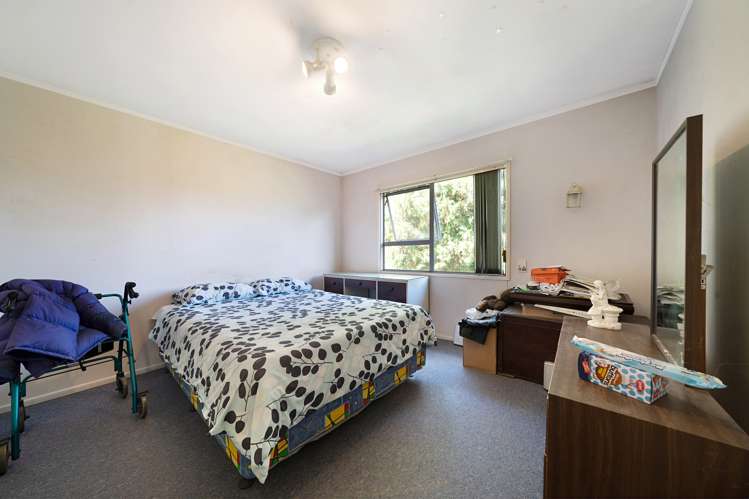 184 Glengarry Road Glen Eden_11