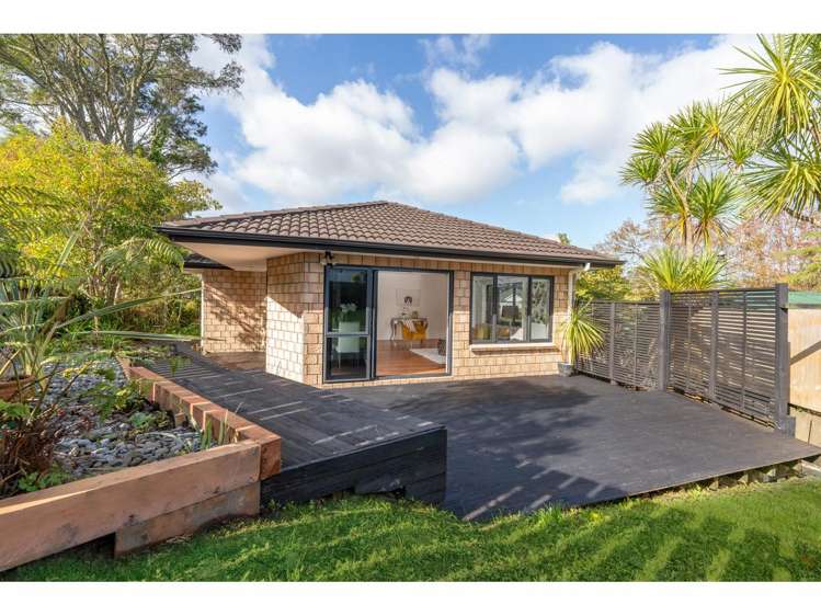 17a Atkinson Road Titirangi_14