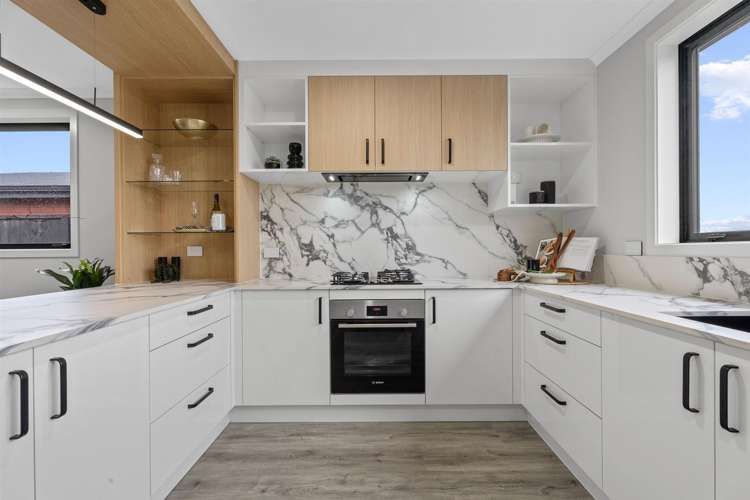 53 Earp Crescent Chartwell_3