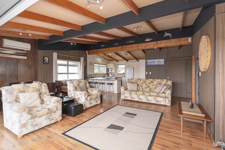 8 Oyster Drive Cooks Beach_4