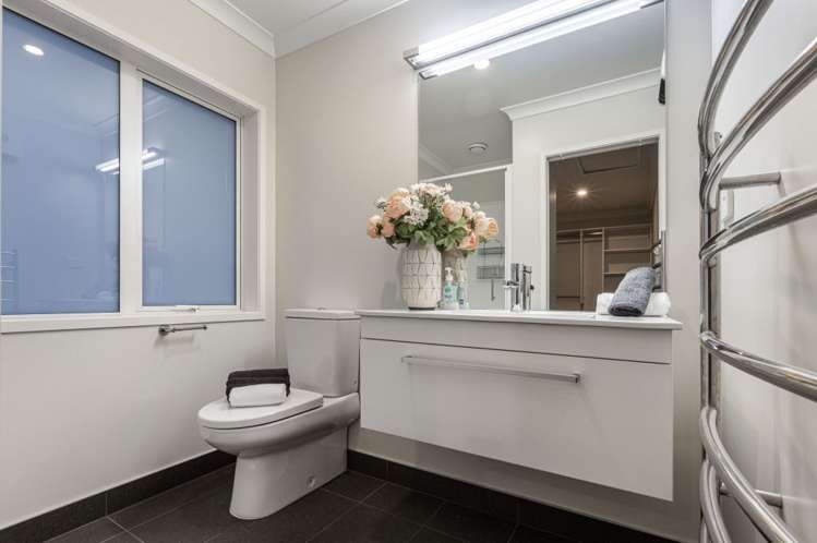 1/35 East Coast Road Milford_12