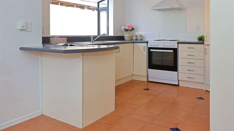 186 Henderson Valley Road Henderson_9