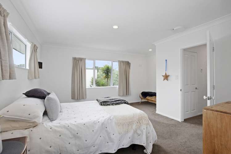 6 Allen Road Raumati Beach_19