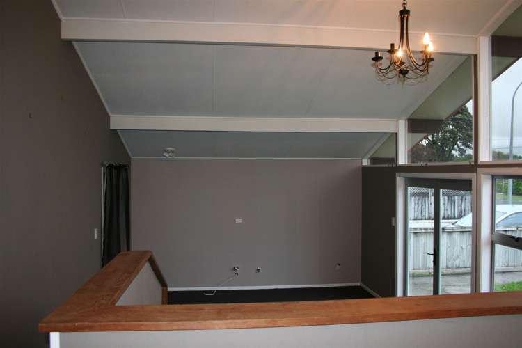 3 Clifton Drive Waitara_5