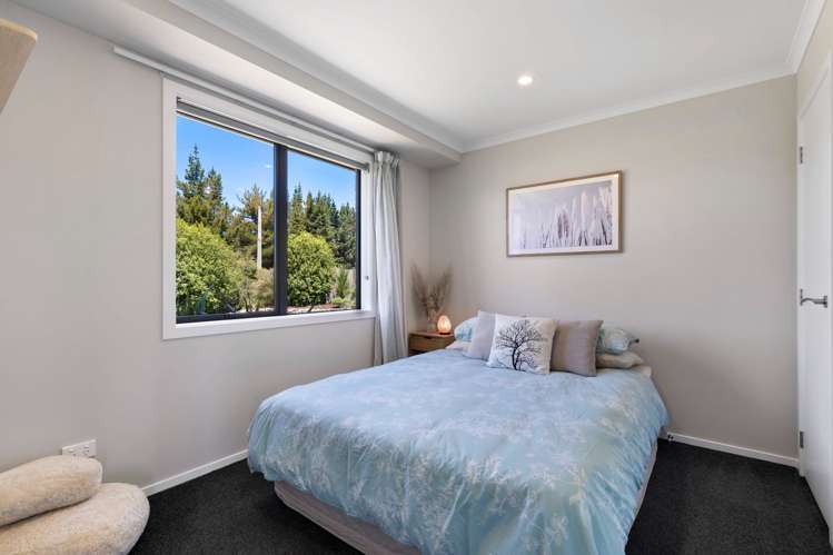 13 Kingfisher Crescent Albert Town_12