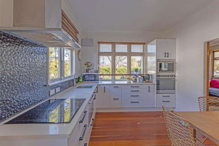 95 Churchill Avenue_0
