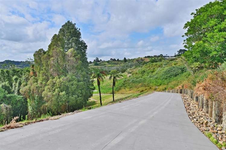 203 Point View Drive East Tamaki Heights_5