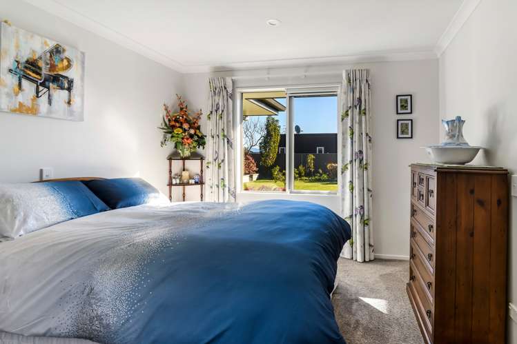 10 Harold Place Stoke_13