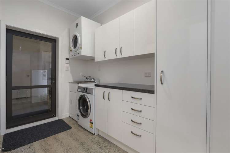 1/2 Shakespeare Avenue Enderley_19