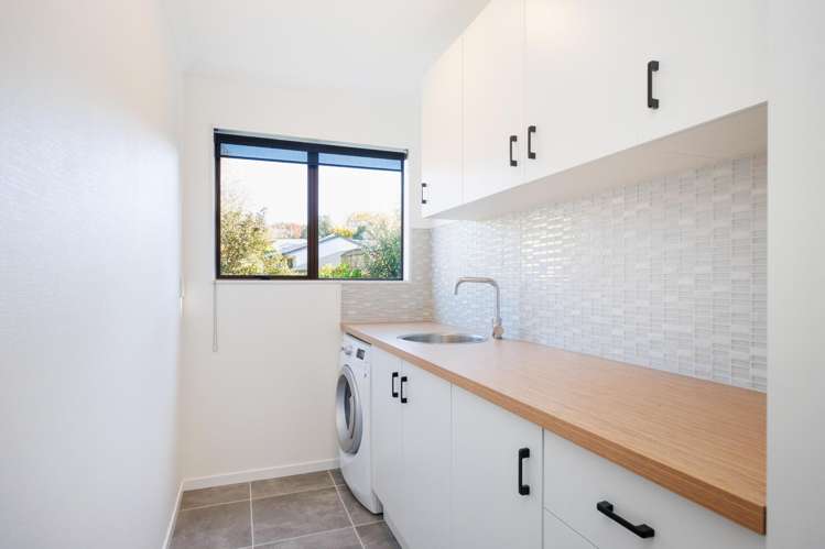 32 Pirinoa Street Feilding_17