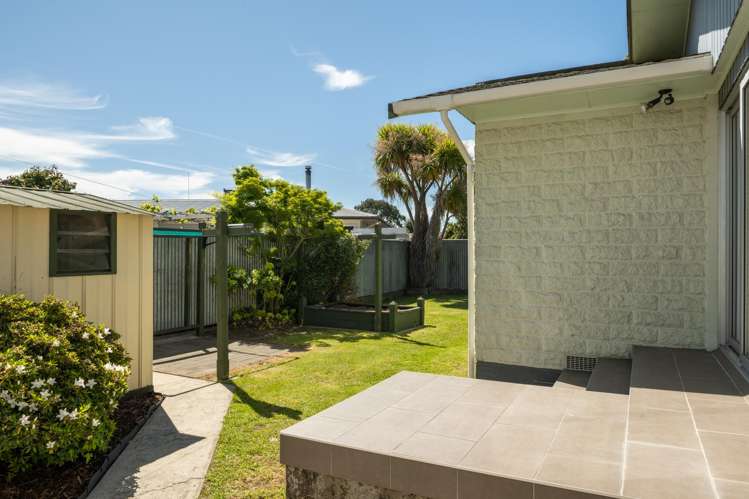 19A Newbourne Crescent Redwoodtown_25