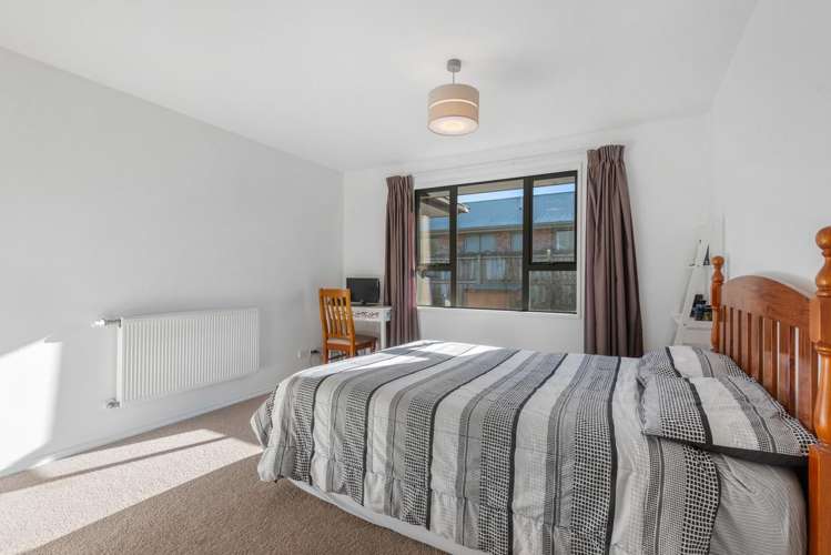 1 White Hart Lane Mosgiel_18