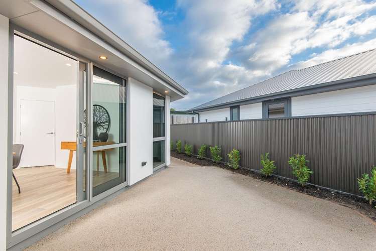 5 Tapley Close Halfway Bush_24