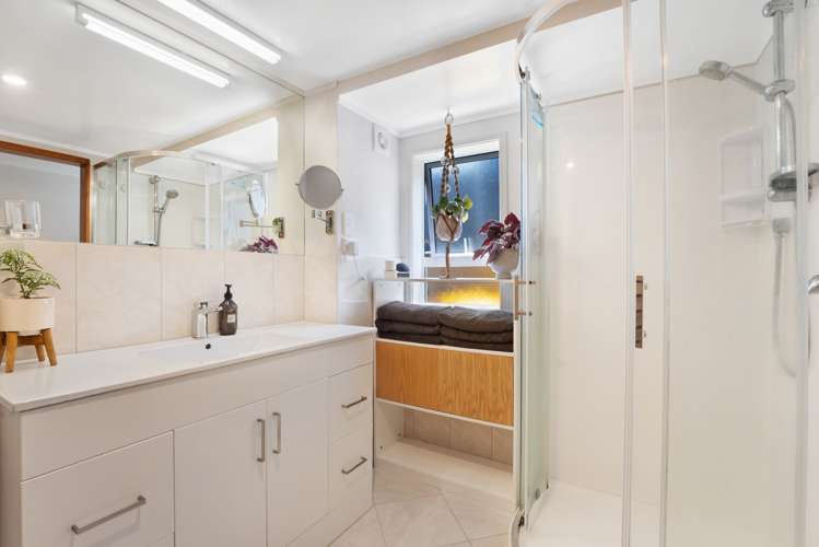 7b Peter Terrace Castor Bay_15