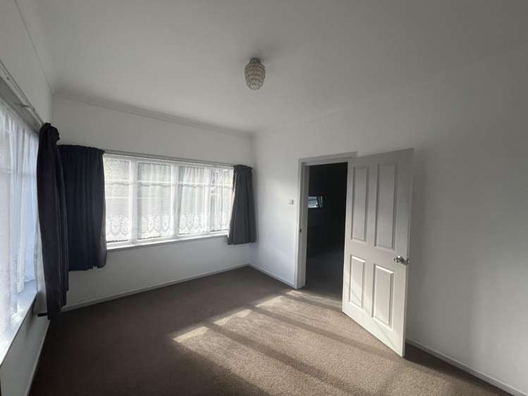 16B Flynn Road 1076_9
