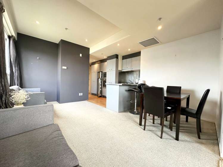 306/88 The Strand Parnell_1