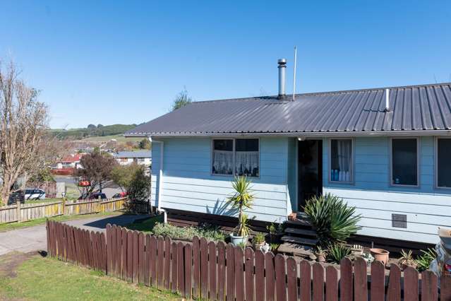 19 Crystal Place Pukehangi_1