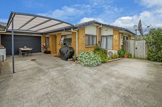 27 Innisowen Place Flat Bush_1